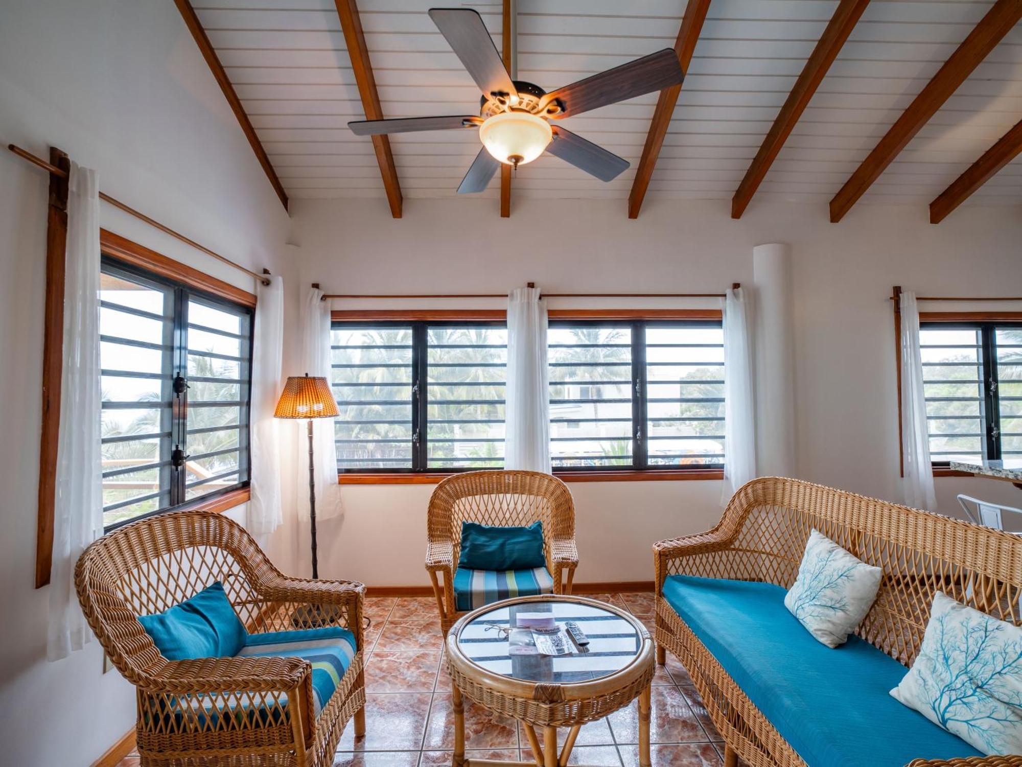 Maya Beach Hotel Экстерьер фото